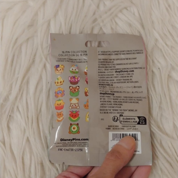 💖FIRM! NWT DISNEY PARKS DISNEY MUNCHLINGS SERIES 2 MYSTERY BAG TRADING PIN - Picture 4 of 8